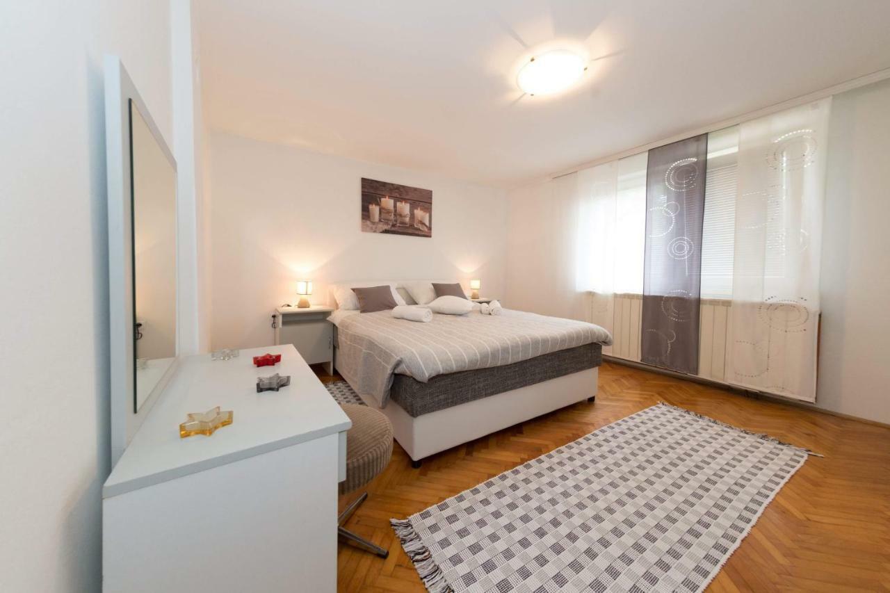 Apartman Antea โอโทชาส ภายนอก รูปภาพ